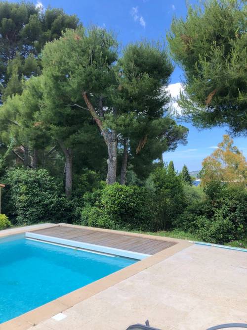 Loue villa - 4 chambres 8 couchages vue mer Tennis, Piscine, terrain de pétanque 5 minutes plage à Cassis (83)