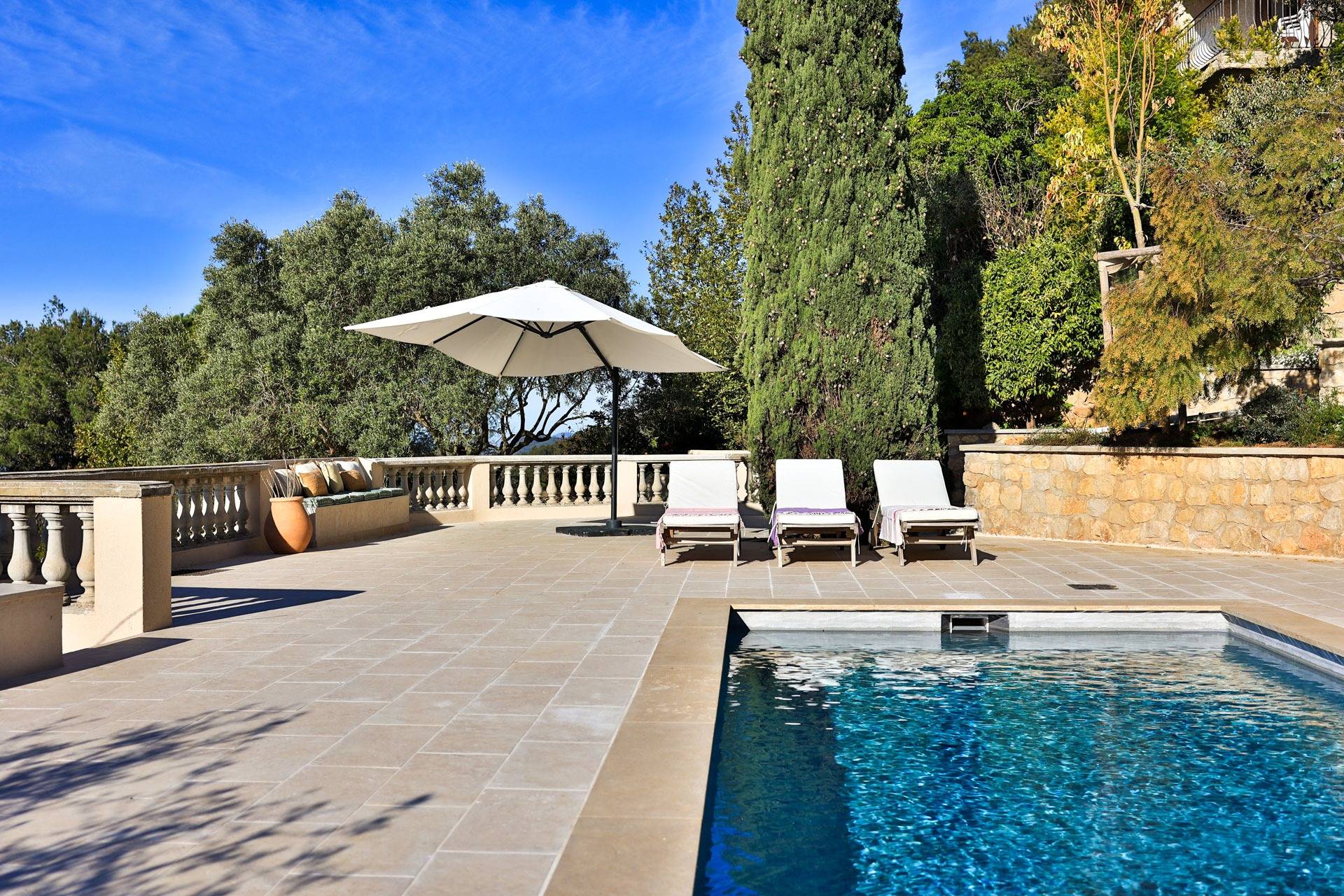 Loue villa vue mer avec piscine chauffée et jacuzzi - 12 couchages