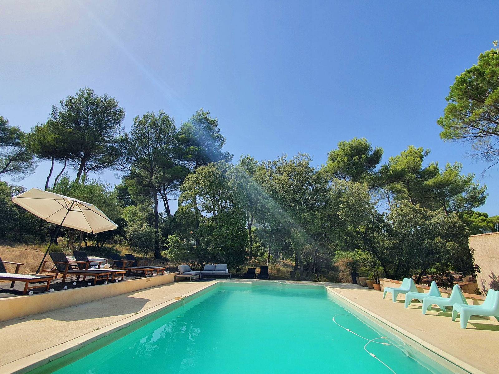 Loue villa provençale, campagne aixoise entre Var et Luberon - 4 chambres, 8 couchages