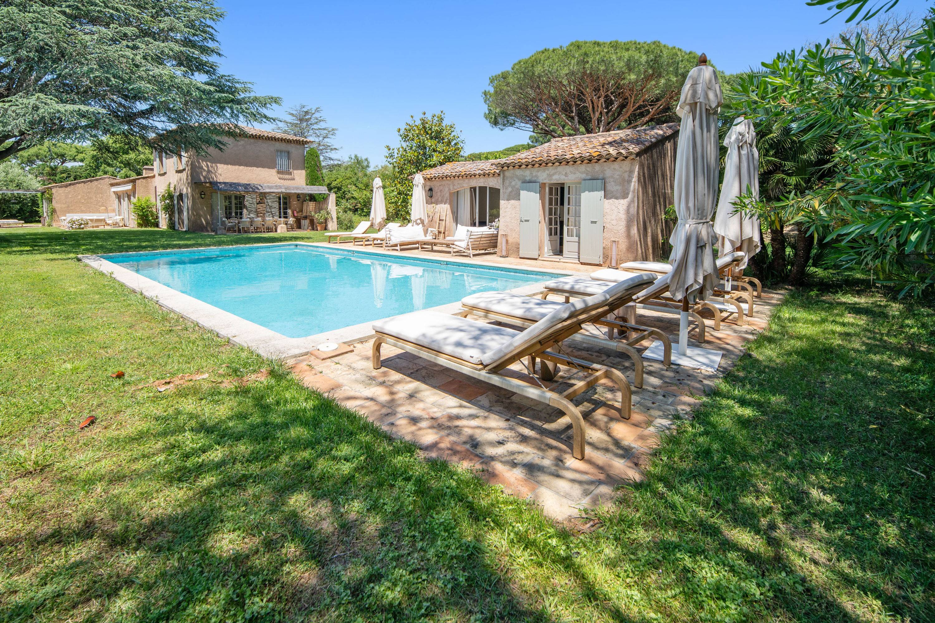 Loue villa rénovée Parc de St Tropez 10 couchages