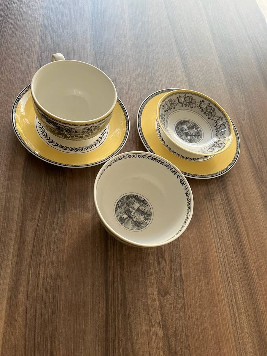 Villeroy et Boch Ensemble complet petit-dejeuner
