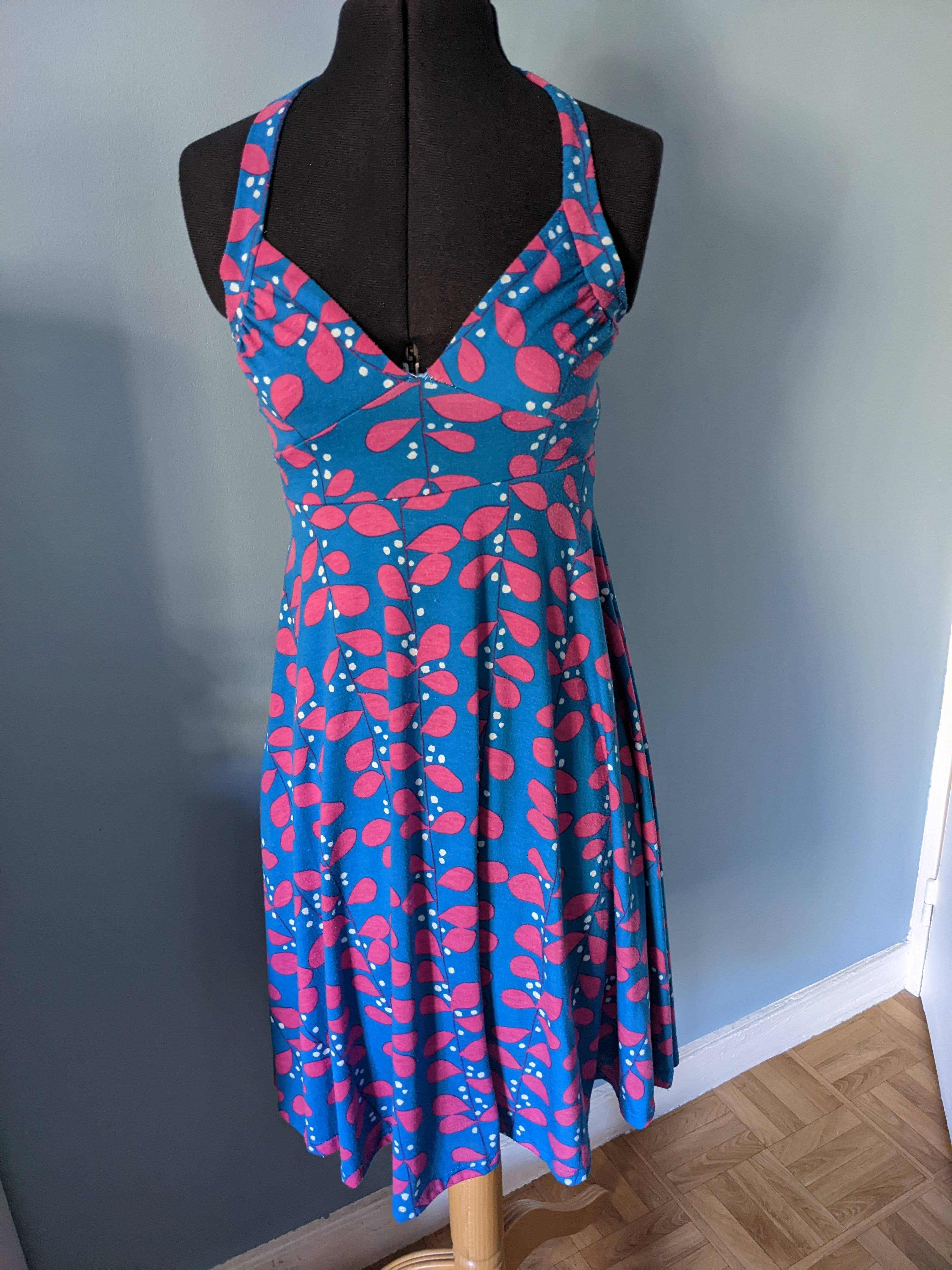 Robe vintage dos nu à basque bleu et fushia T36