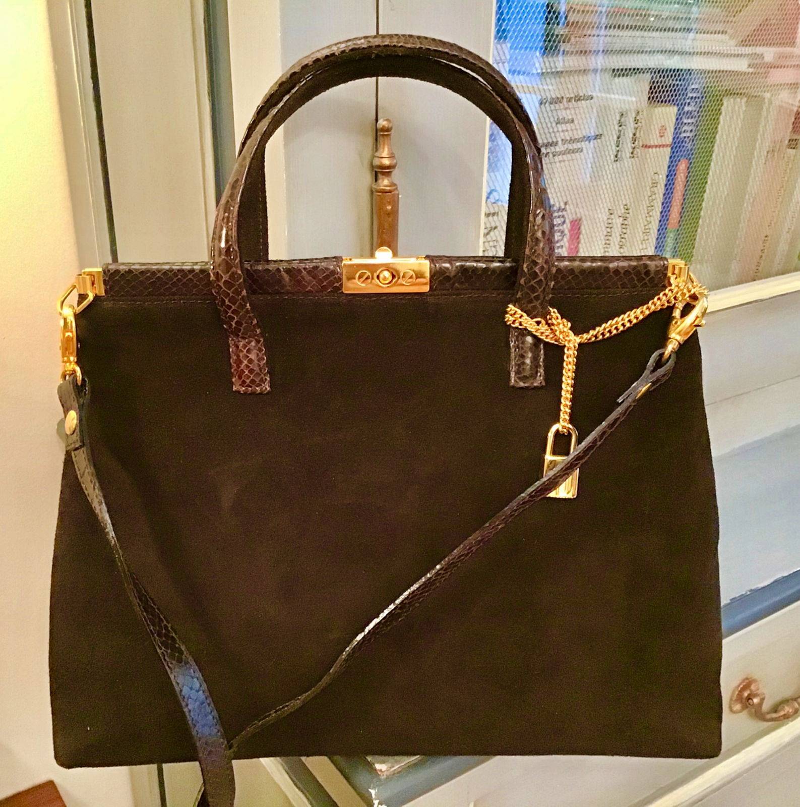 Élégant Sac Carel en daim chocolat /état neuf