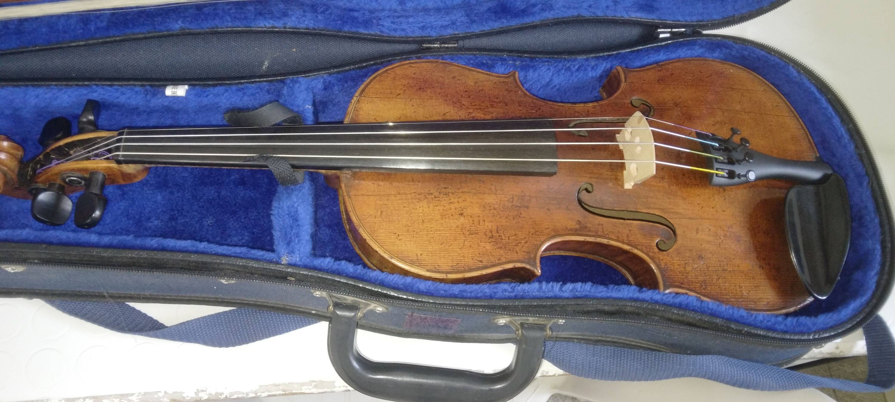 Violon 3/4 fabriqué par le luthier Schweitzer