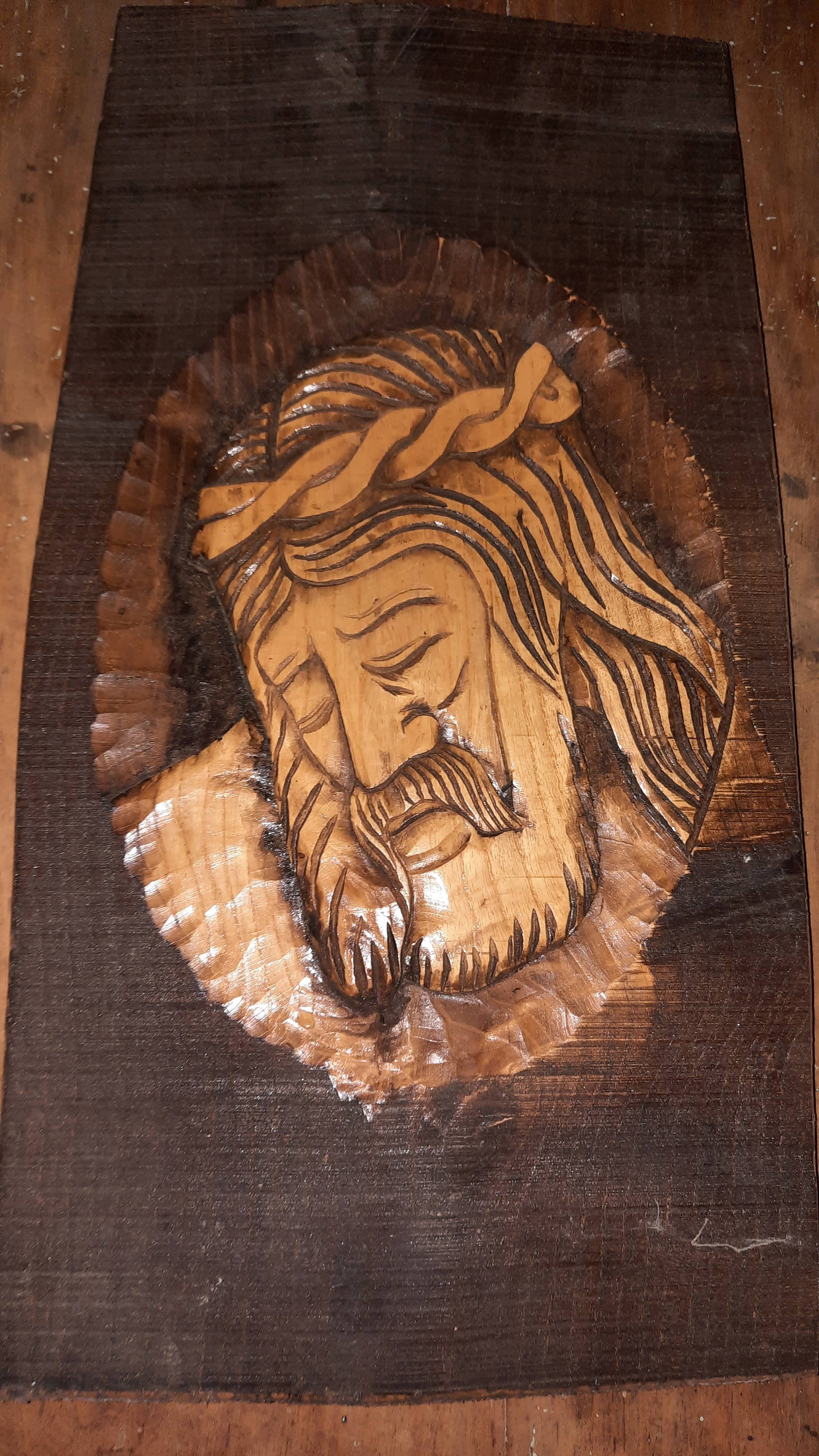 Tête de christ en bois sculpté. - - Ferdinand Parpan