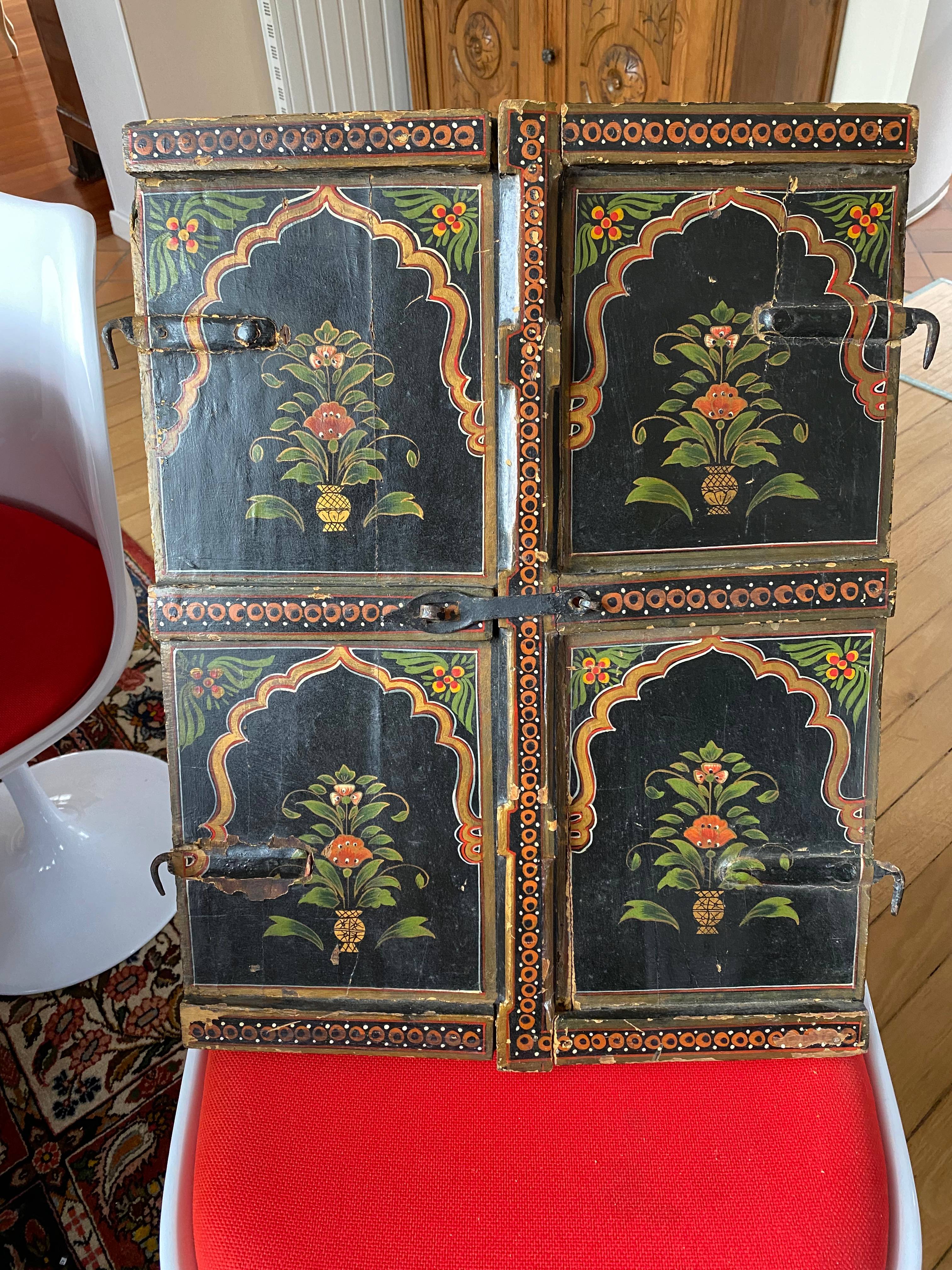 Volet décoratif peint népalais