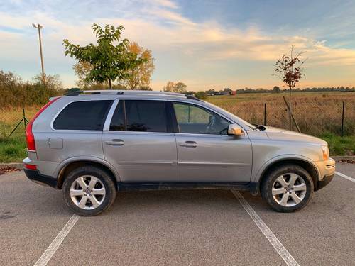 Volvo XC90 AWD Xenium Geartronic 7places 2.5l 185Ch - 224 925 km · 2010