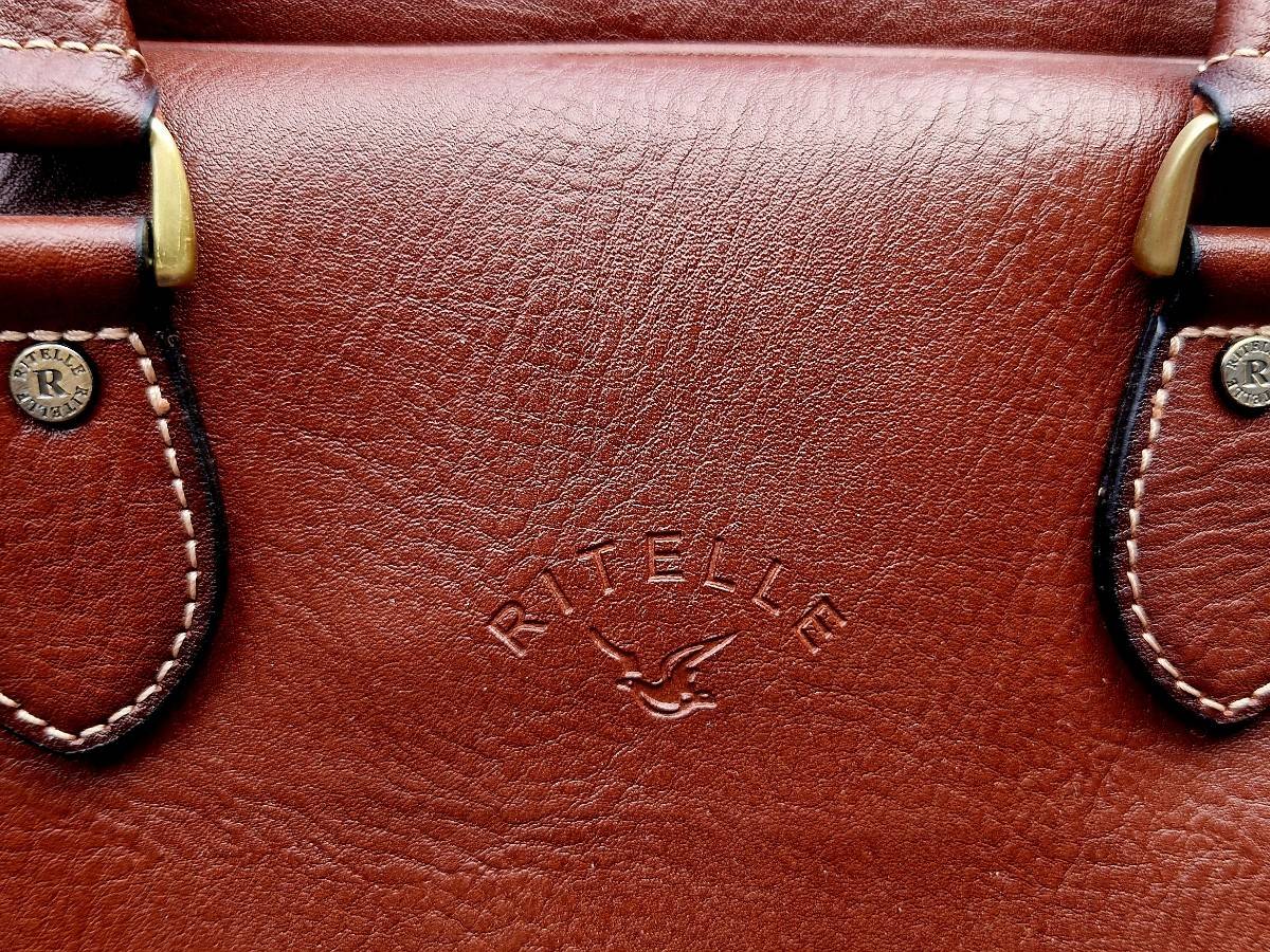 Sac de voyage, dit "de diligence" en cuir marron, neuf