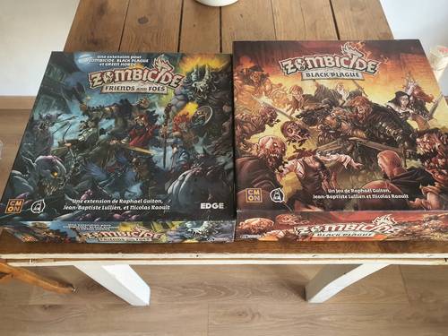 Vends jeu Zombicide - Black Plague + 1 extension